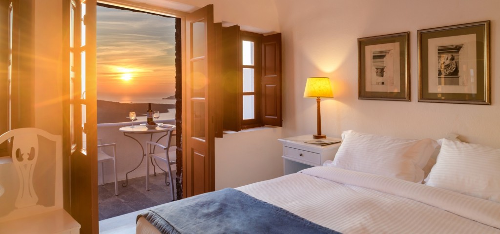 Romantic honeymoon stay with sunset views in Santorini 